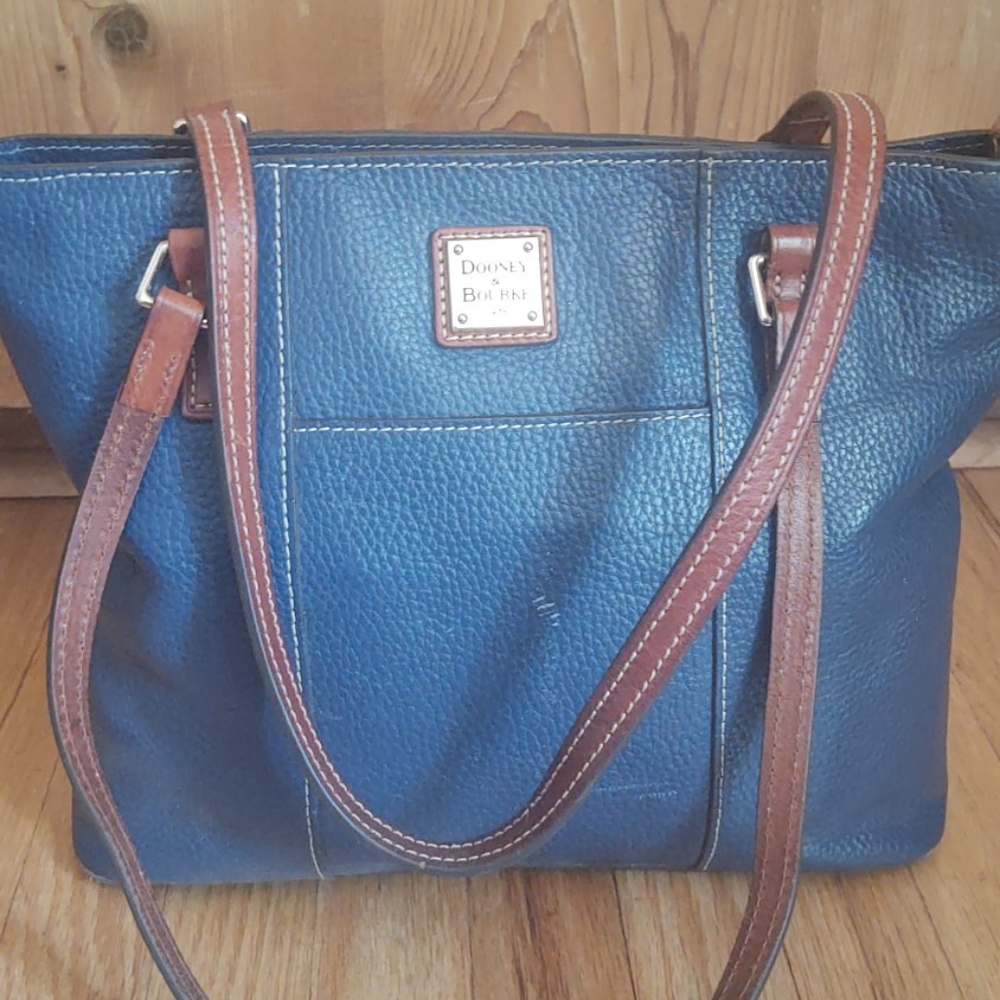 Dooney and Bourke Small Lexington